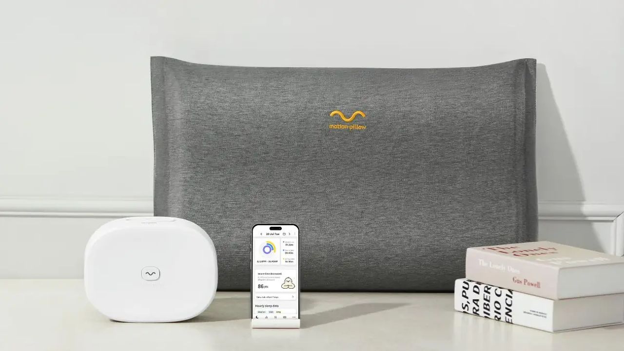 AI Motion Pillow by 10 Minds prevents snoring and takes care of sleep health