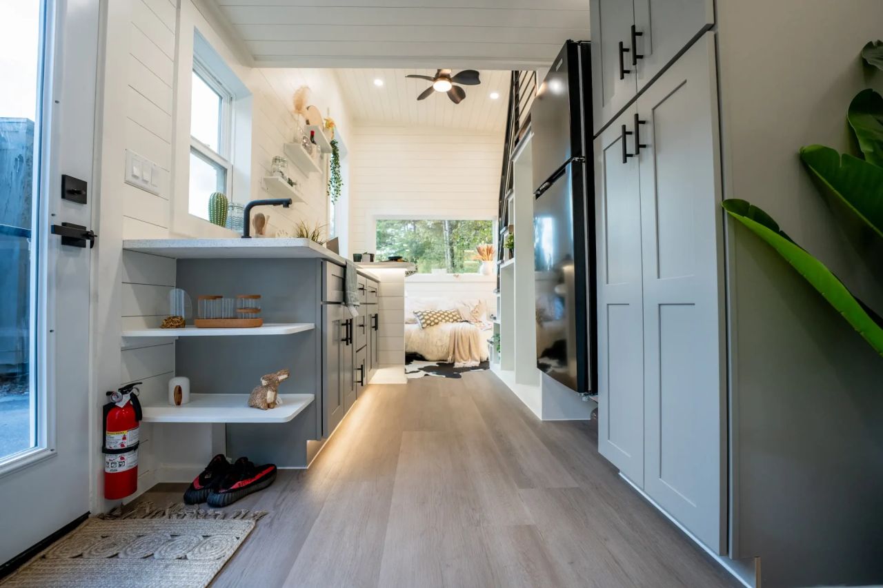 Aria Tiny House is Compact and Suitable for Two Persons-13