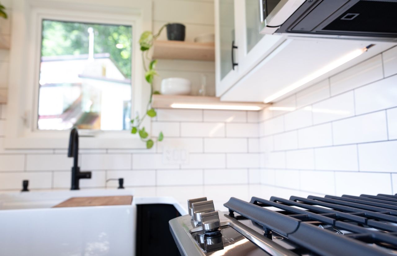 Arrowsmith Tiny House- kitchen (1)