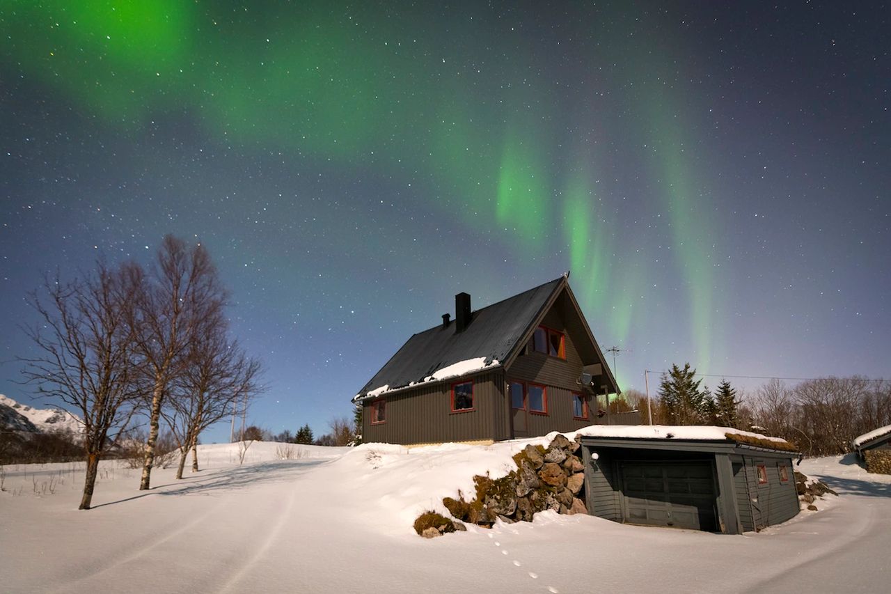 Best Airbnbs to Spot Northern Lights - Bestefarhaugen – The Cozy House on the Hill + Dome in Nordland, Norway