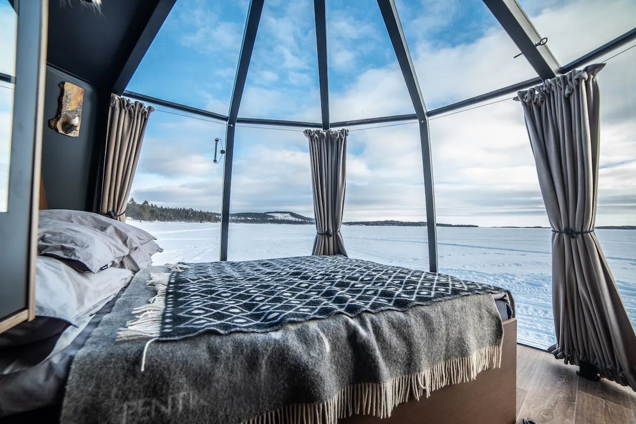 Best Airbnbs to Spot Northern Lights - Floating Glass Room in Nature Lodge in Jokkmokk, Sweden 1