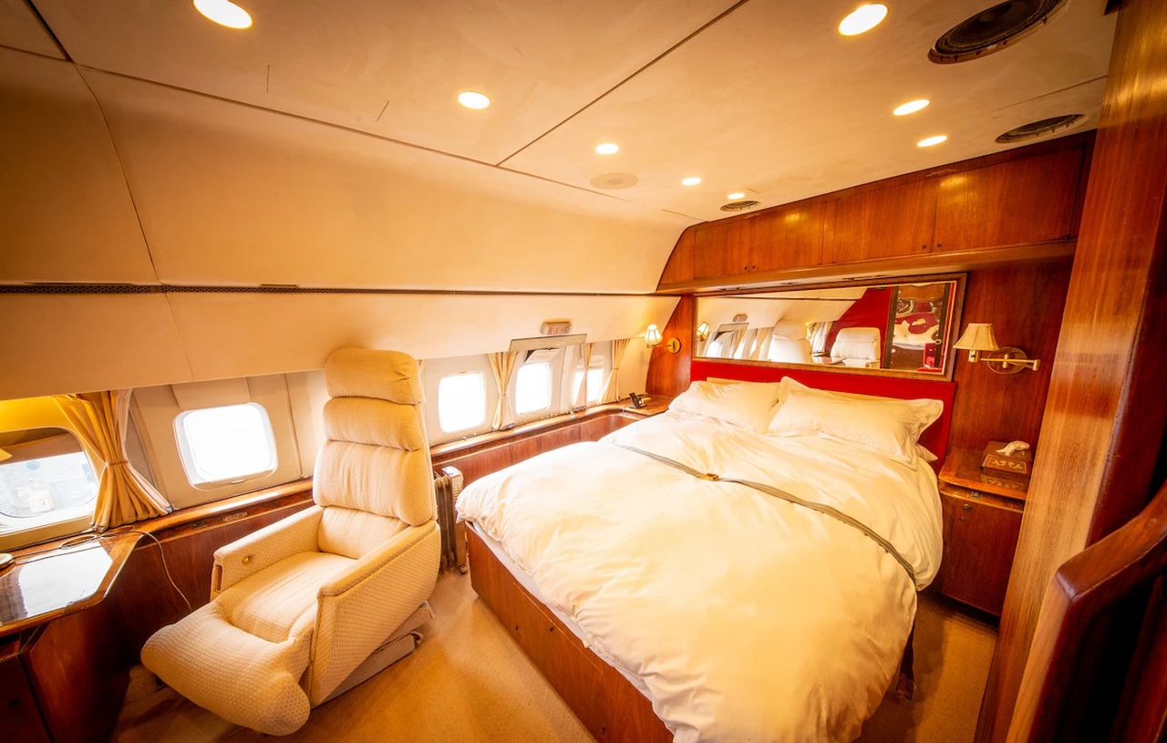 Boeing 727 Private Jet bedroom- 1