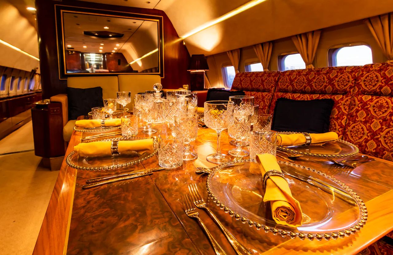 Boeing 727 Private Jet interior- 11