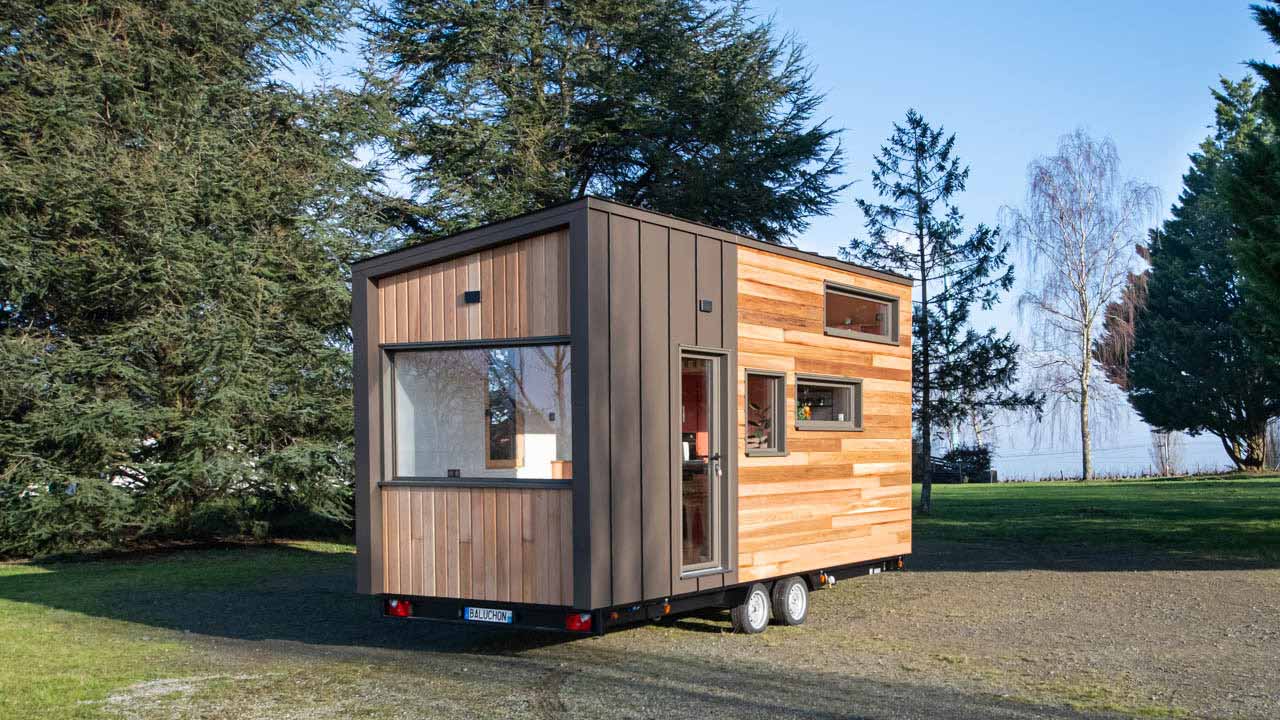 Cardabelle tiny house on wheels