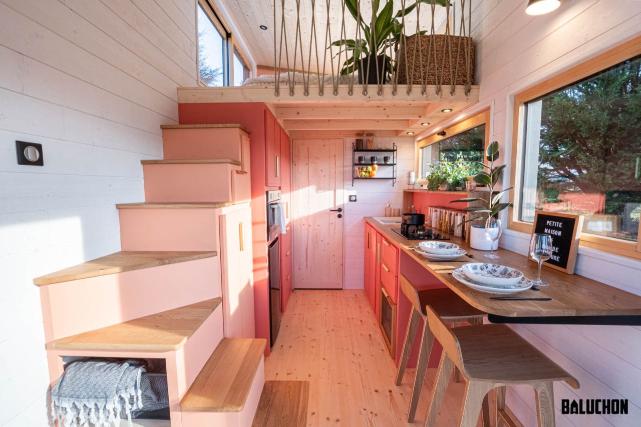 Cardabelle tiny house on wheels