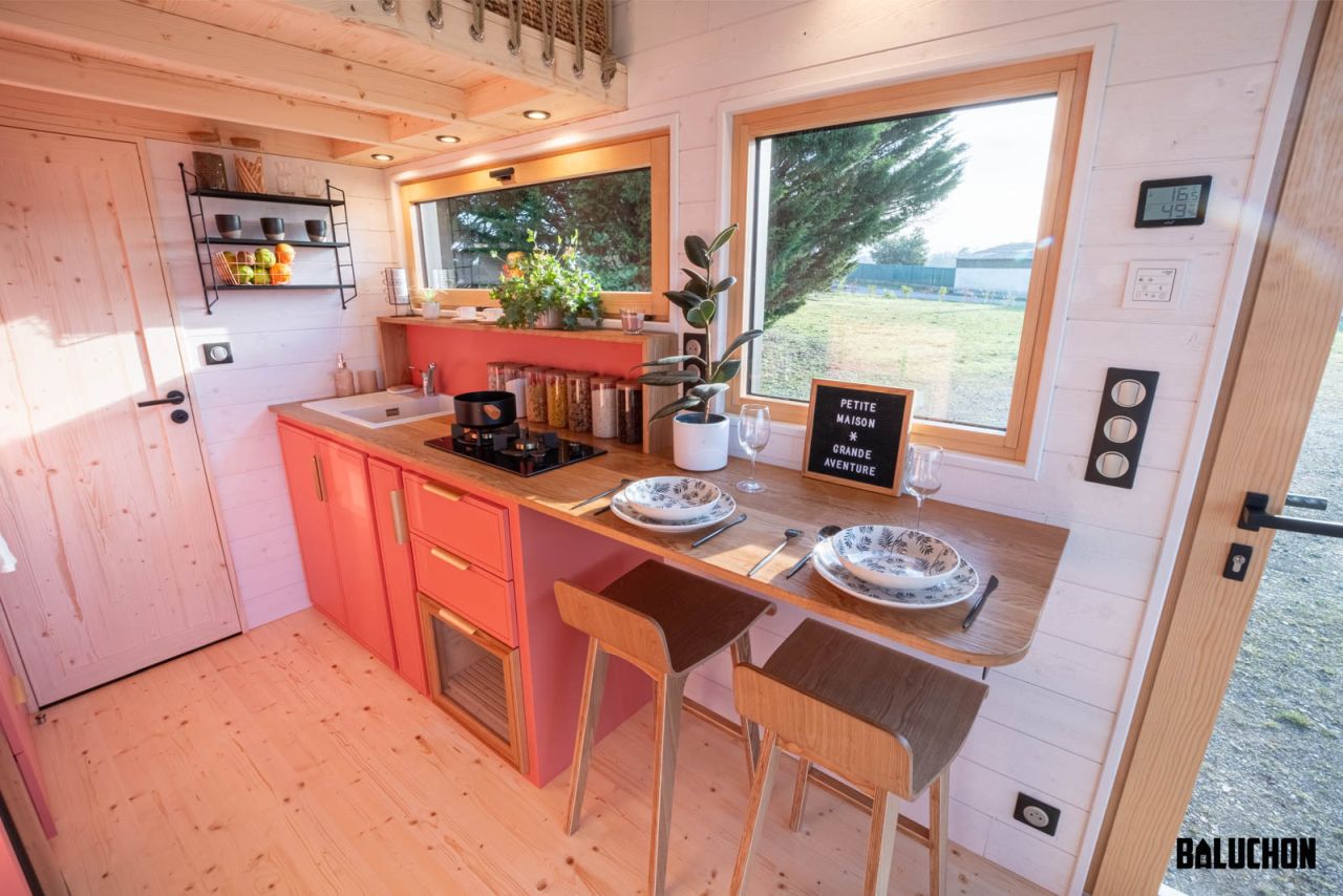 Cardabelle tiny house on wheels