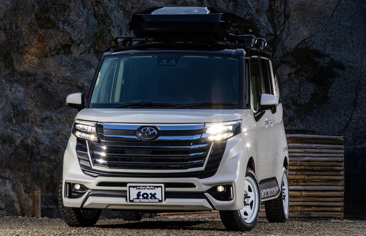 ESB Style Transforms Toyota Roomy to Resemble a Land Cruiser