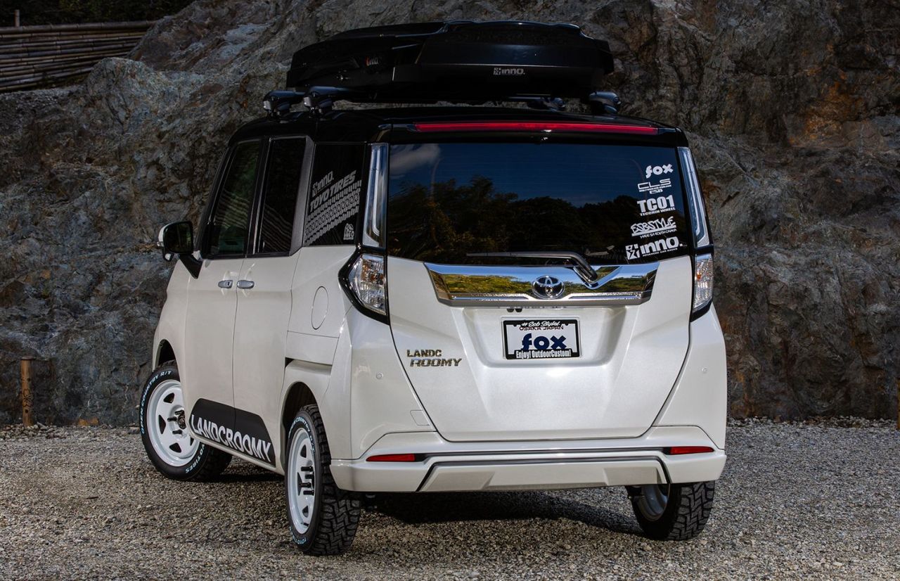 ESB Style Transforms Toyota Roomy to Resemble a Land Cruiser