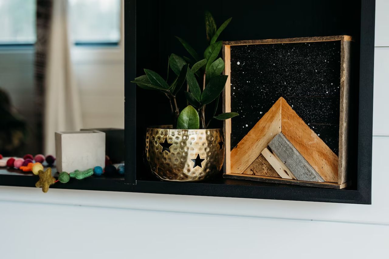 Grackle Tiny House living room