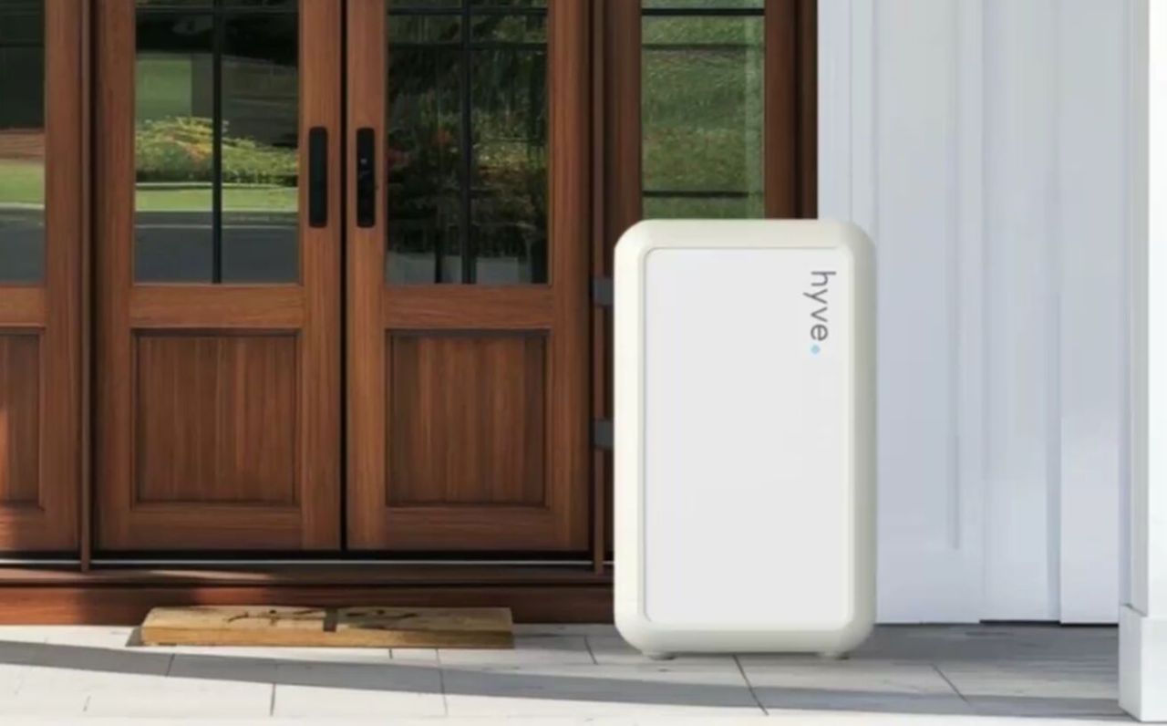 Hyve- smart home delivery pod- 4