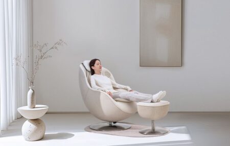 LG Electronics Korea Launches New AI-Powered Arte UP Massage Chair