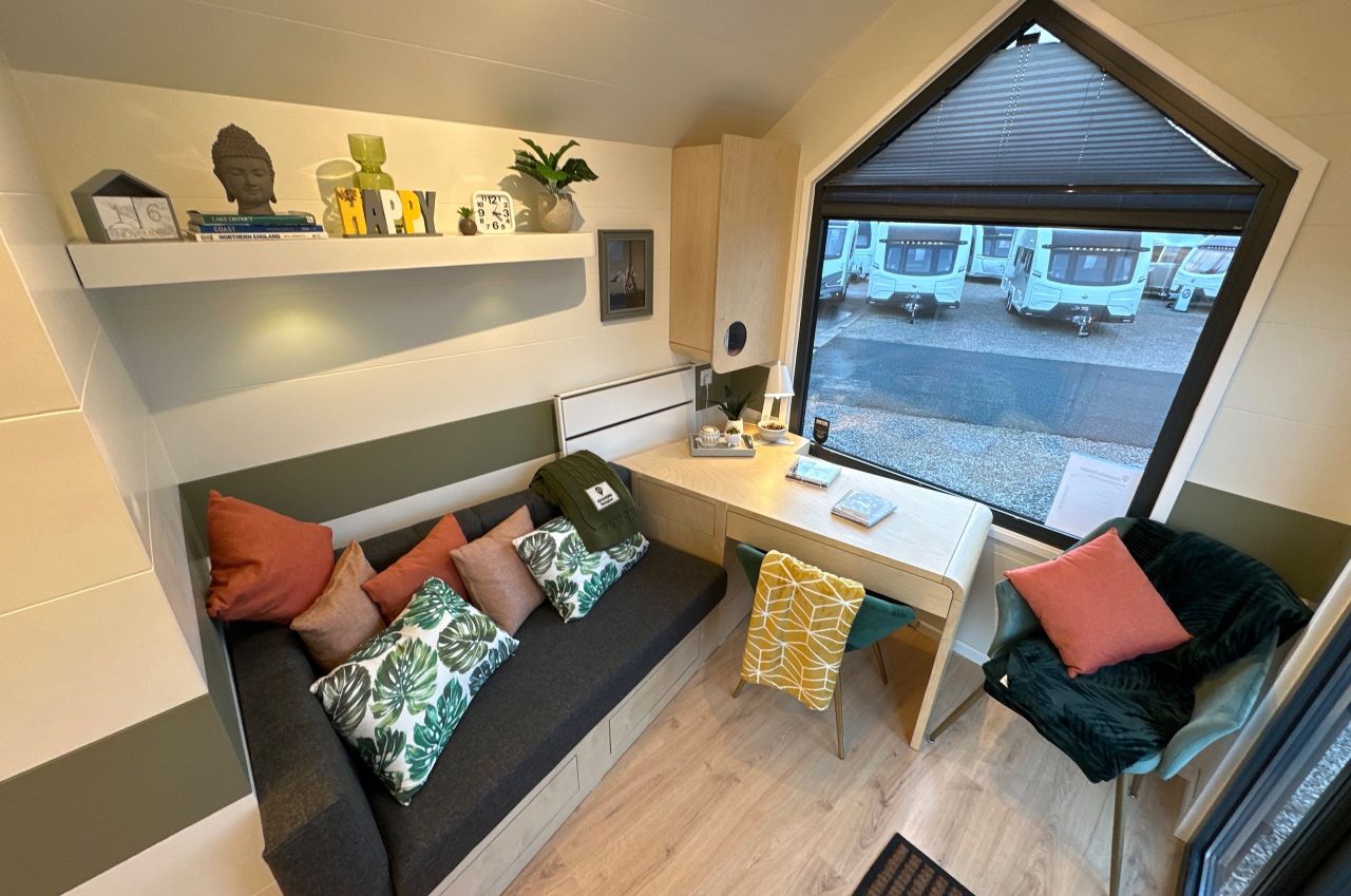 Mooble Tiny House- Mo.2 675 Highline Versatile Living Area