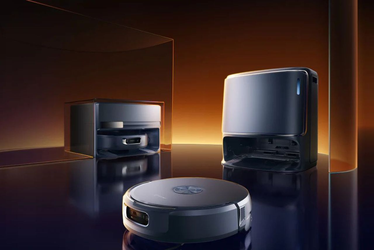 Narwal Flow best robot vacuum at CES 2025 