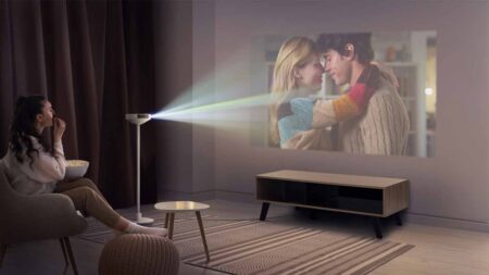 PF600U projector by LG