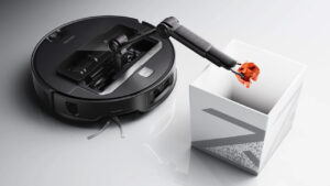 Roborock Saros Z70 vacuum cleaner and mop with mechanical arm