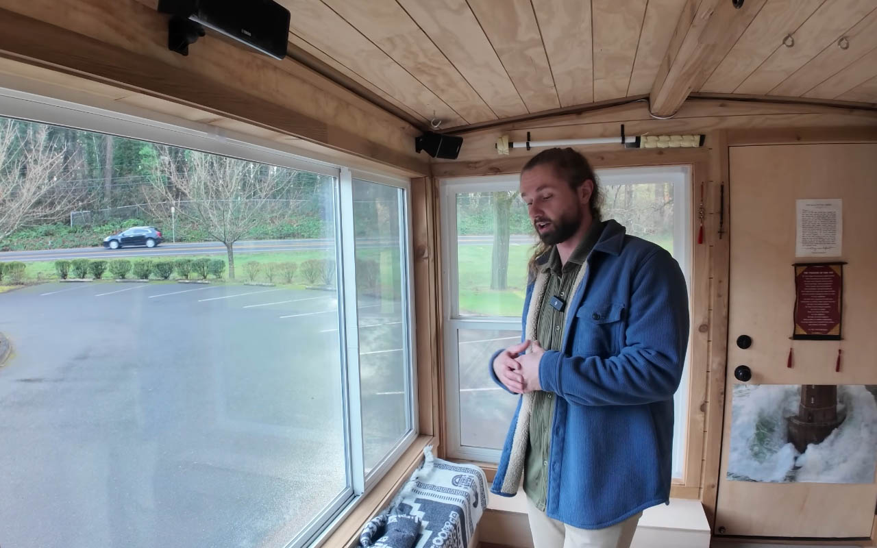 Rolling Tiny Home Christopher Mckinnon (10)