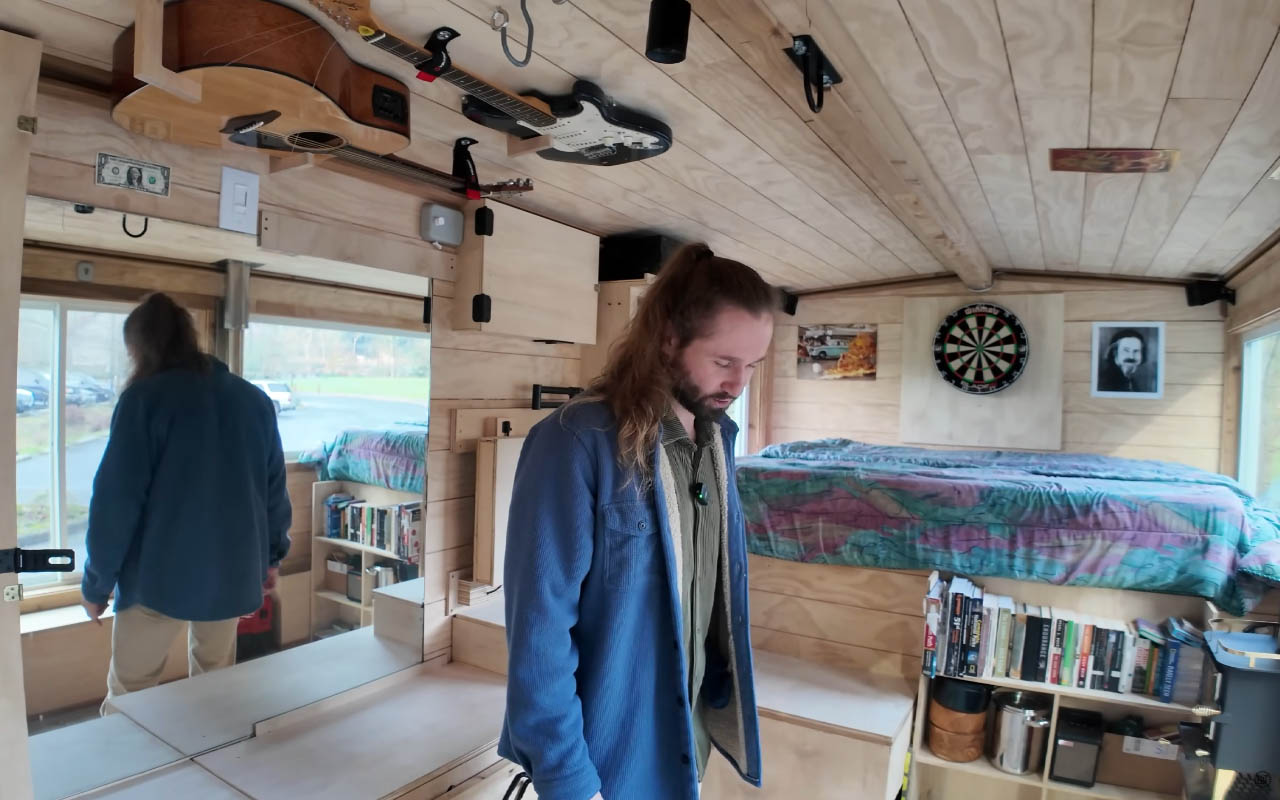 Rolling Tiny Home Christopher Mckinnon (13)