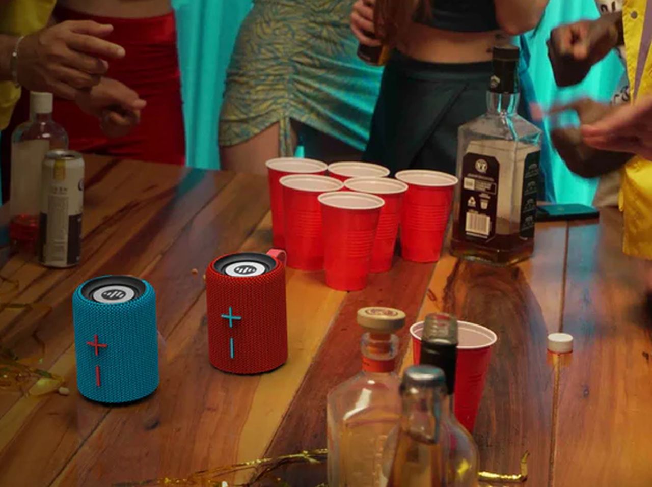 StormBerg Twin 2 bluetooth portable speaker that divides into halves 