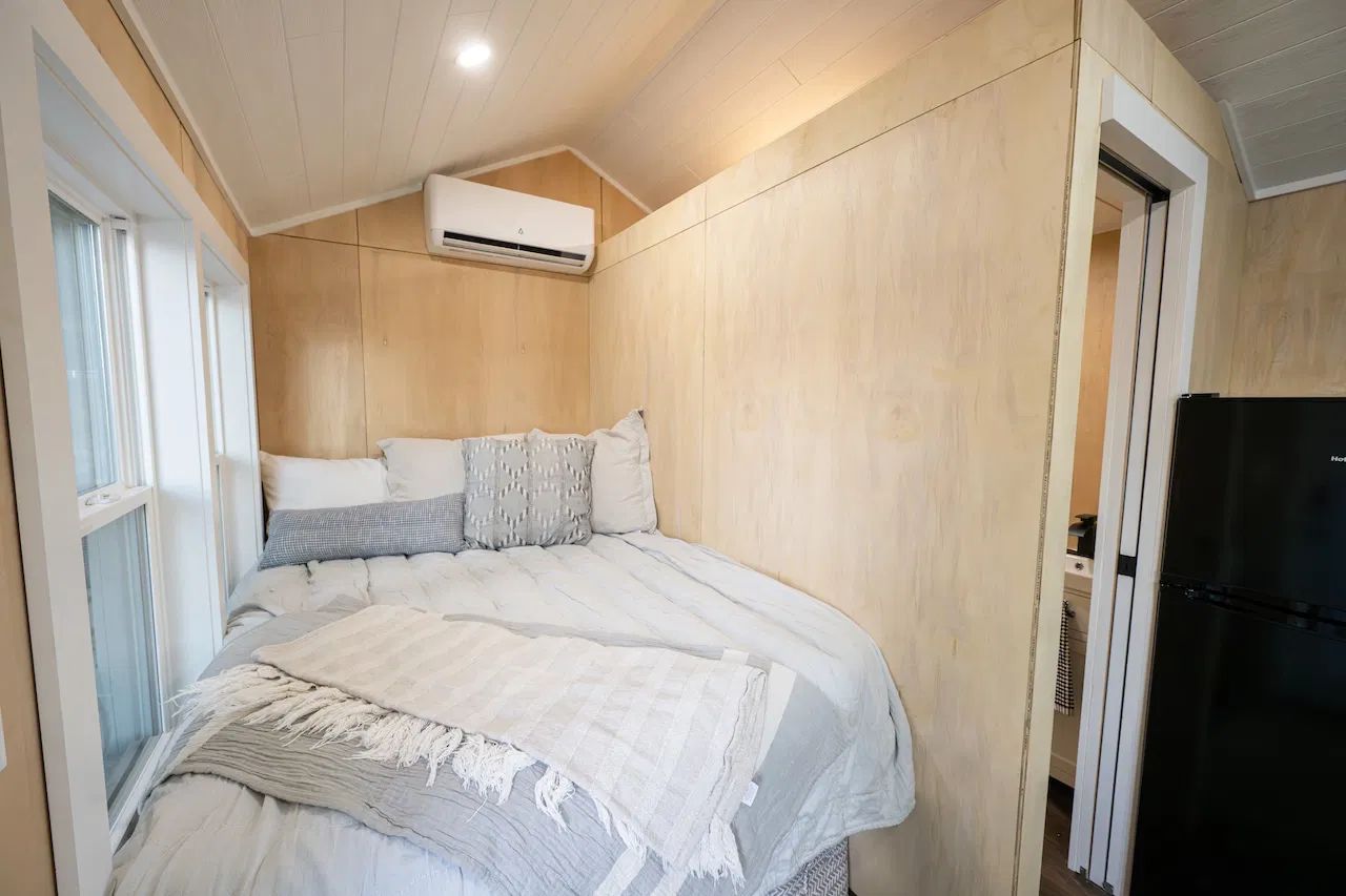 TinyPlex Tiny House- bedroom