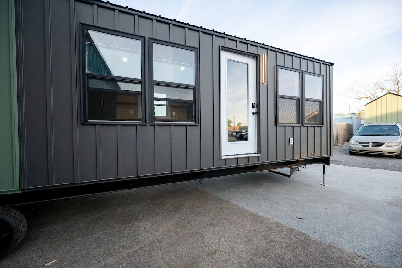 TinyPlex Tiny House- black unit exterior- 3