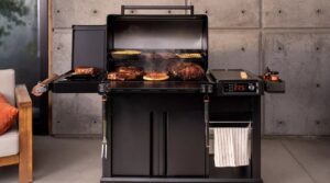 Woodridge Pellet Grill Series by Traeger