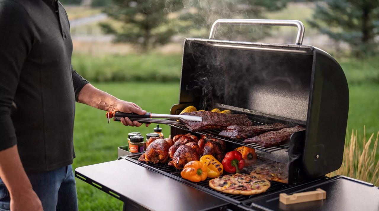 Woodridge Pellet Grill Series by Traeger