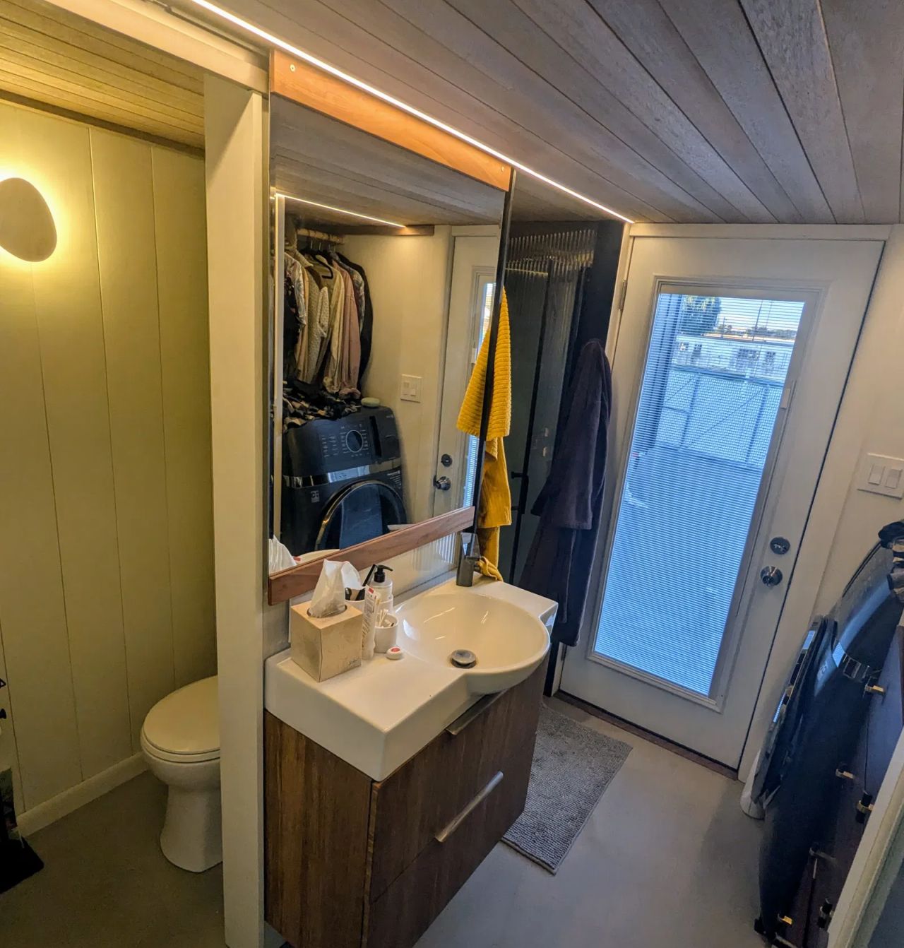 34ft Tiny House- Bathroom