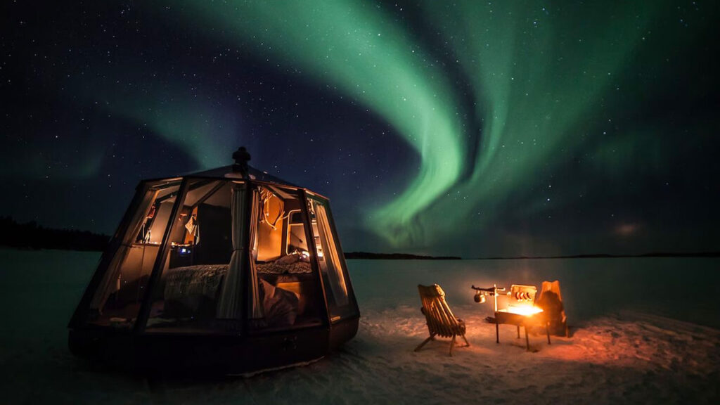 Airbnb to spot the northern lights