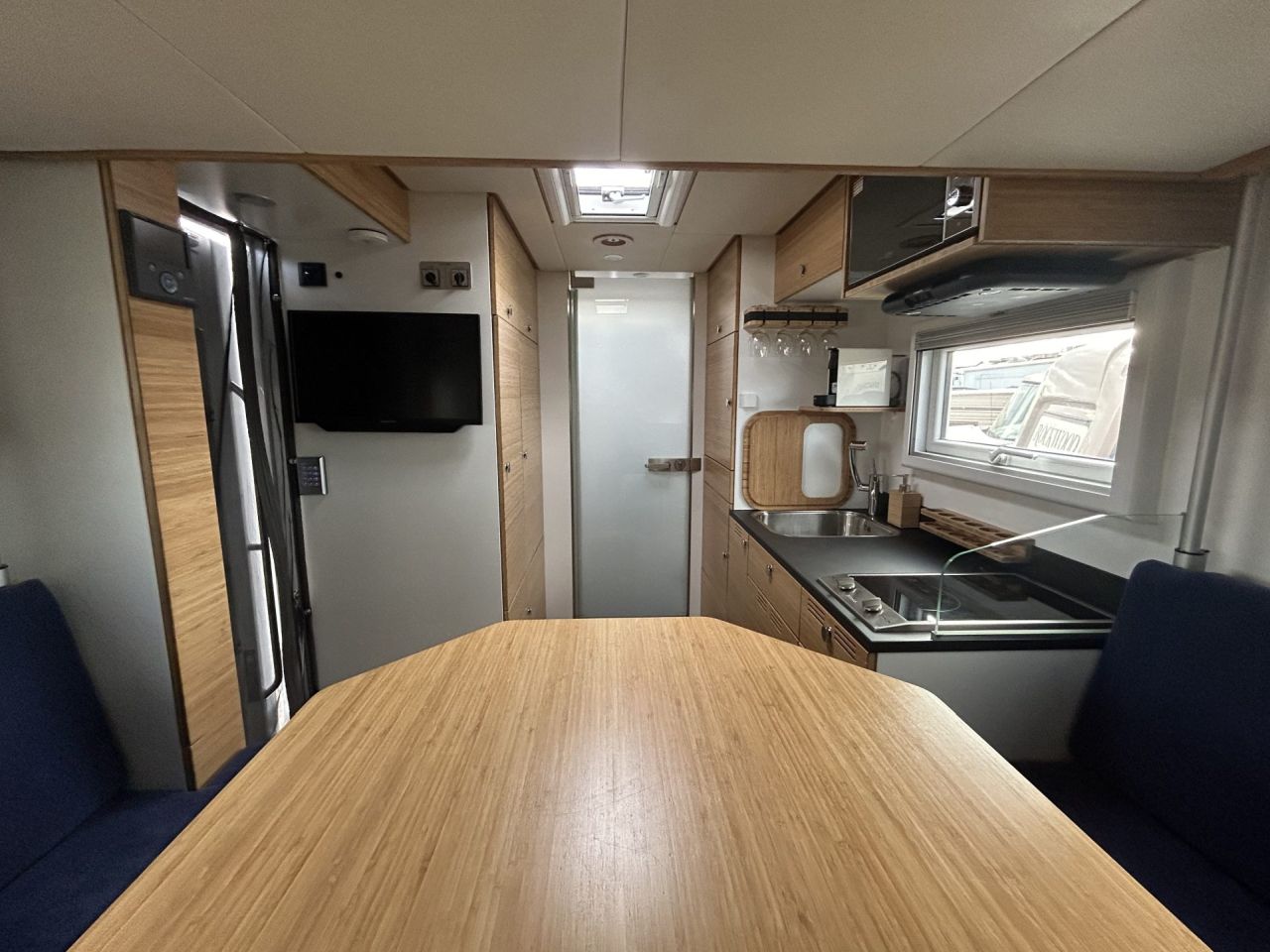 Bliss Mobil Camper