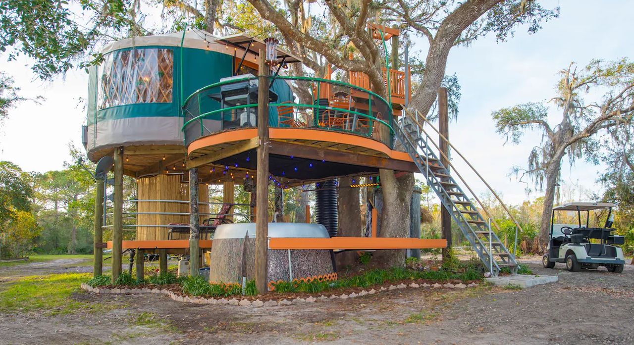 Danville Treehouse Getaway