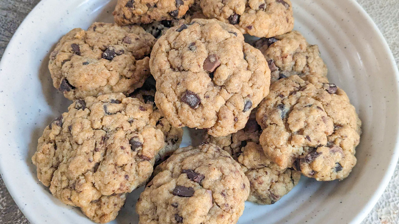 Eggless Chocolate Chip Cookies Recipe (5)