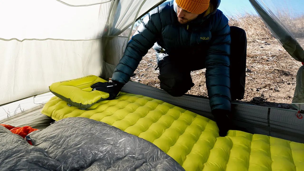 Flextail Brings World's Lightest Self-Inflating Sleeping Pad