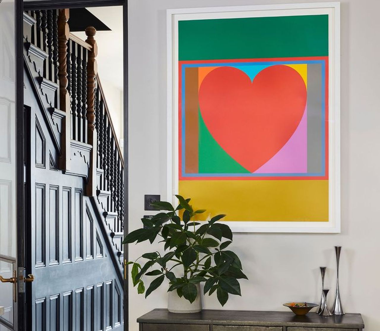 Give the wall some Subtle but Poignant Touches of love With Wall Artwork