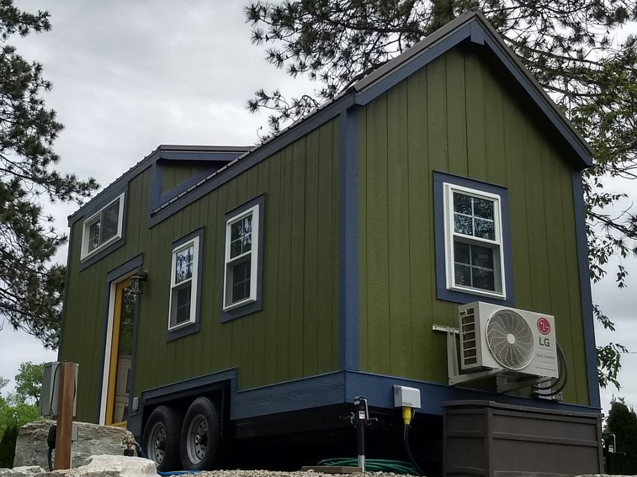 Quantum tiny home on wheels