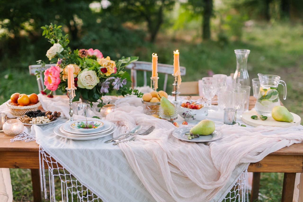 Soft and Romantic Table Linens