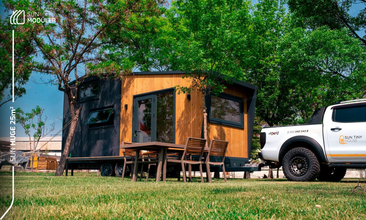 Sun Huge Tiny House- Exterior