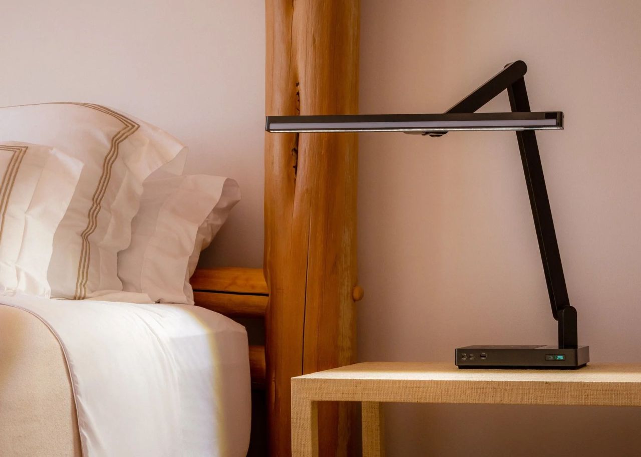 This Award-Winning Desk Lamp Swings Out to Function as Monitor Light Bar