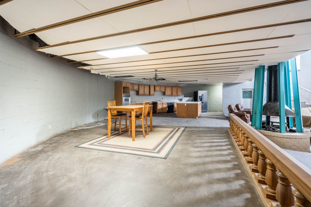 Unique Underground House Bunker in Texas for Sale $300K dining room