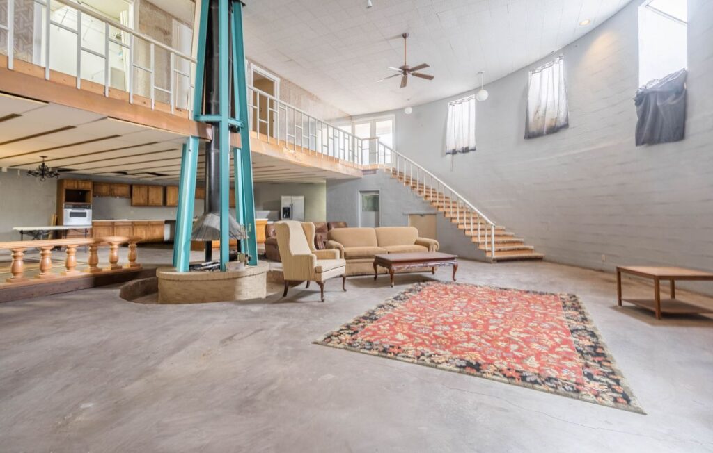 This Underground Home in Texas is on Sale for $300,000