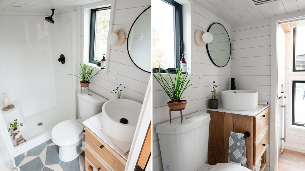 Urban Park Studio Tiny House - bathroom