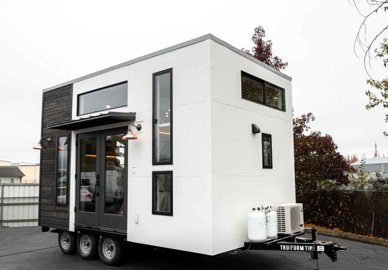 Urban Park Studio Tiny House - exterior