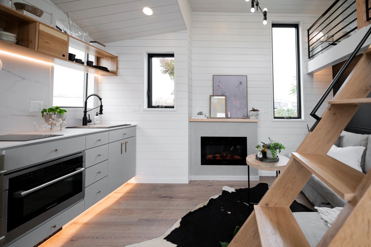 Urban Park Studio Tiny House - kitchen 2