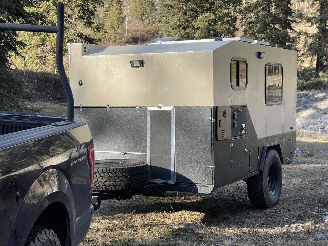 Ursus King Den Camper Trailer With King-Size Bed and Bunk Accommodates a Small Family