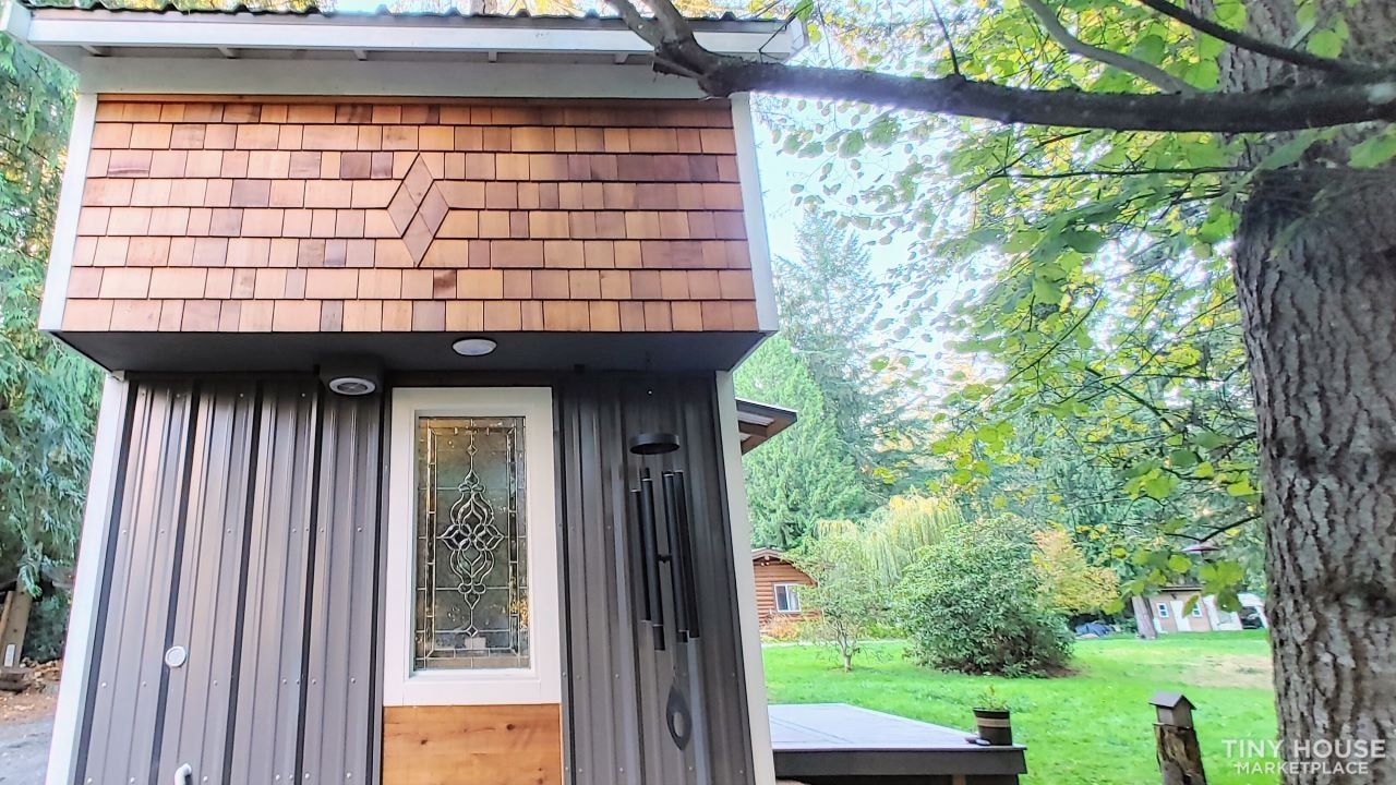 $165k tiny house- exterior