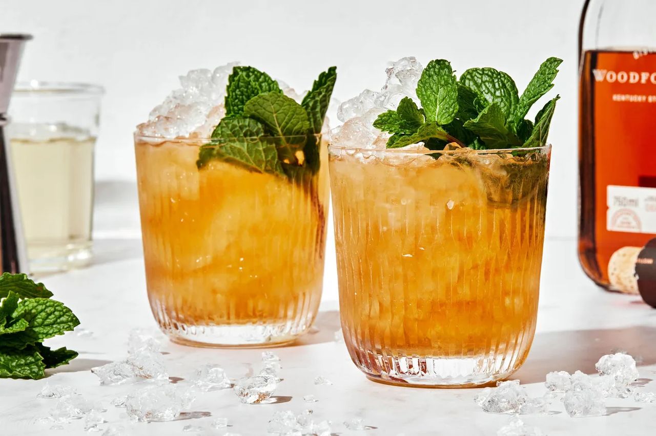 Best St. Patrick’s Day Cocktails - Mint Julep