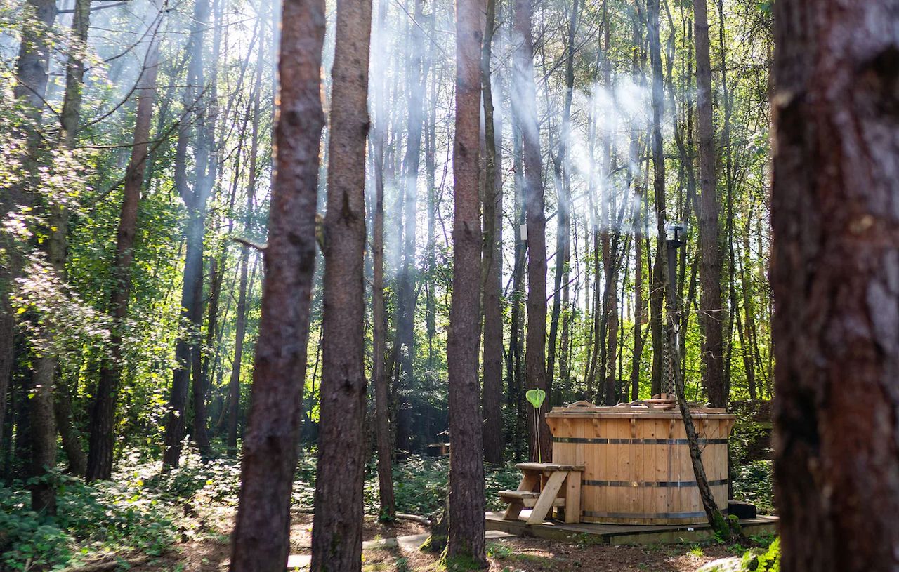 Outdoor Tub of Evergreen Cabin