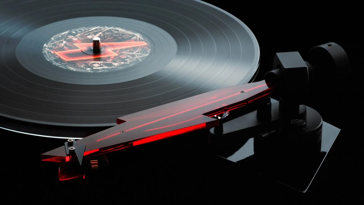 Pro-Ject Audio Systems AC/DC Turntable