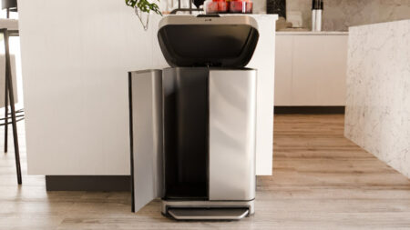 Pulli Bin Trashcan Lets Your Take Out Trash Bag From Front With Ease