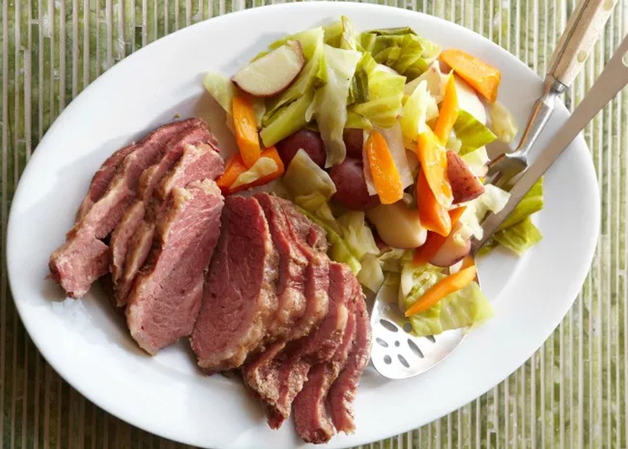 Slow-Cooker Corned Beef and Cabbage