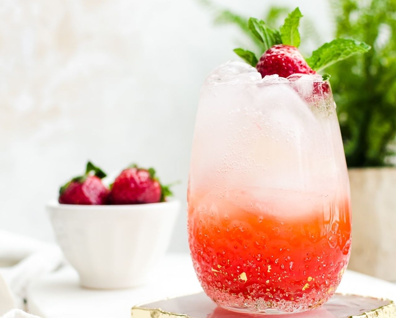 Best Spring Cocktails - Strawberry Champagne Mojito
